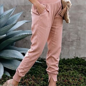 Women’s jogger Blush color